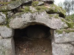 3/4 • Cabane de pierres sèches (Sinfonts 2) • Photo Francis Mandeau
