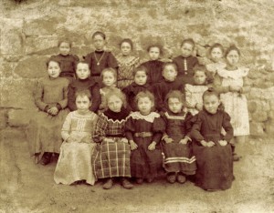 École privée de filles • 1899 • Collection Sylvette David
