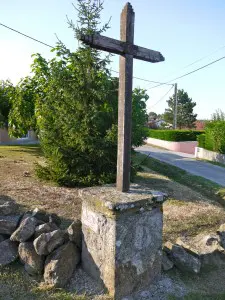 1/3 • Croix des moines ou des Sinfonts (2017) • Photo Francis Mandeau