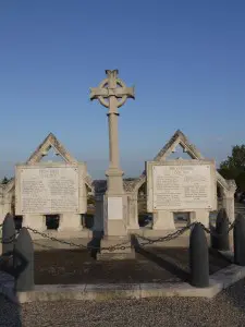 2/2 • Croix du cimetière (2017) • Photo Francis Mandeau