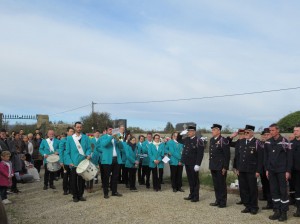 11 novembre 2019 • Musiciens et pompiers au cimetière