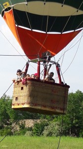 Les enfants en ballon captif