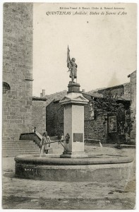 Fontaine sur la Place de l'Église