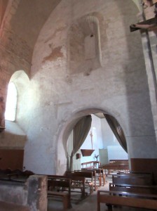 Transept sud - ouverture vers la chapelle des Pénitents